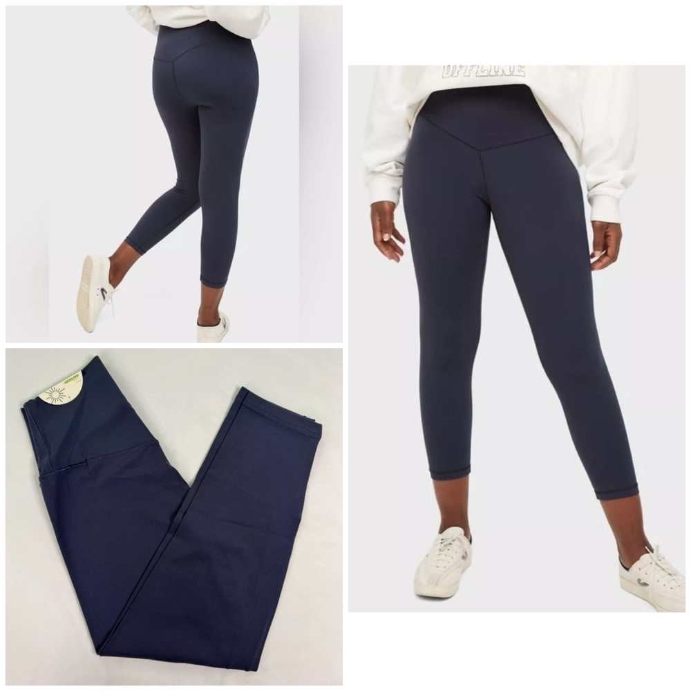 Aerie offline Navy Real Me High Waisted 3/4 Crop Leggings in Navy NWT